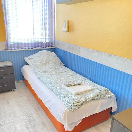 Apartment Sailor's