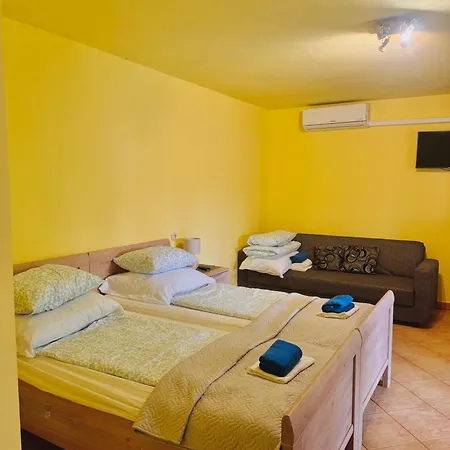 Apartment Sailor's *